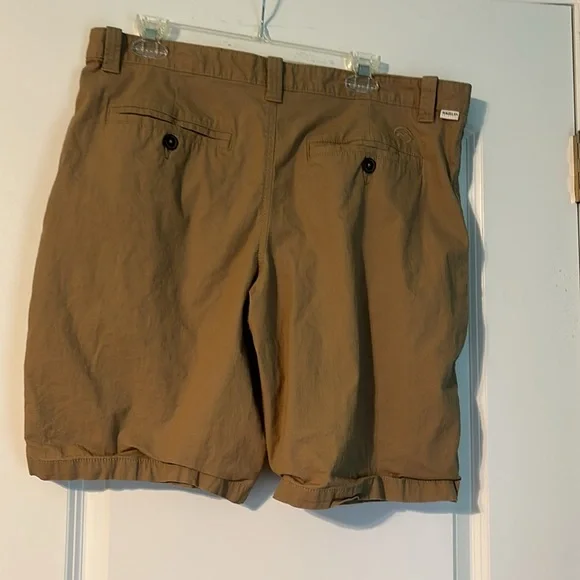 Magellan khaki shorts - Picture 2 of 3